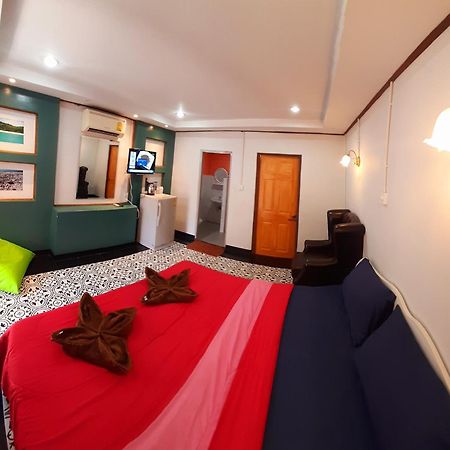 คิวทอง บังกะโล Koh Larn Habitación foto