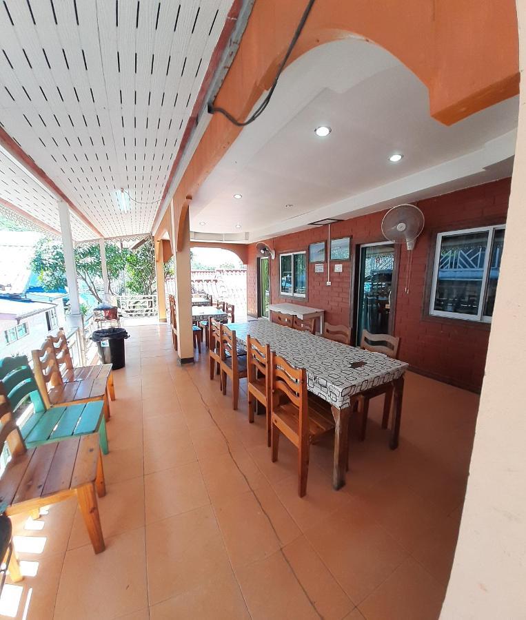 คิวทอง บังกะโล Koh Larn Exterior foto