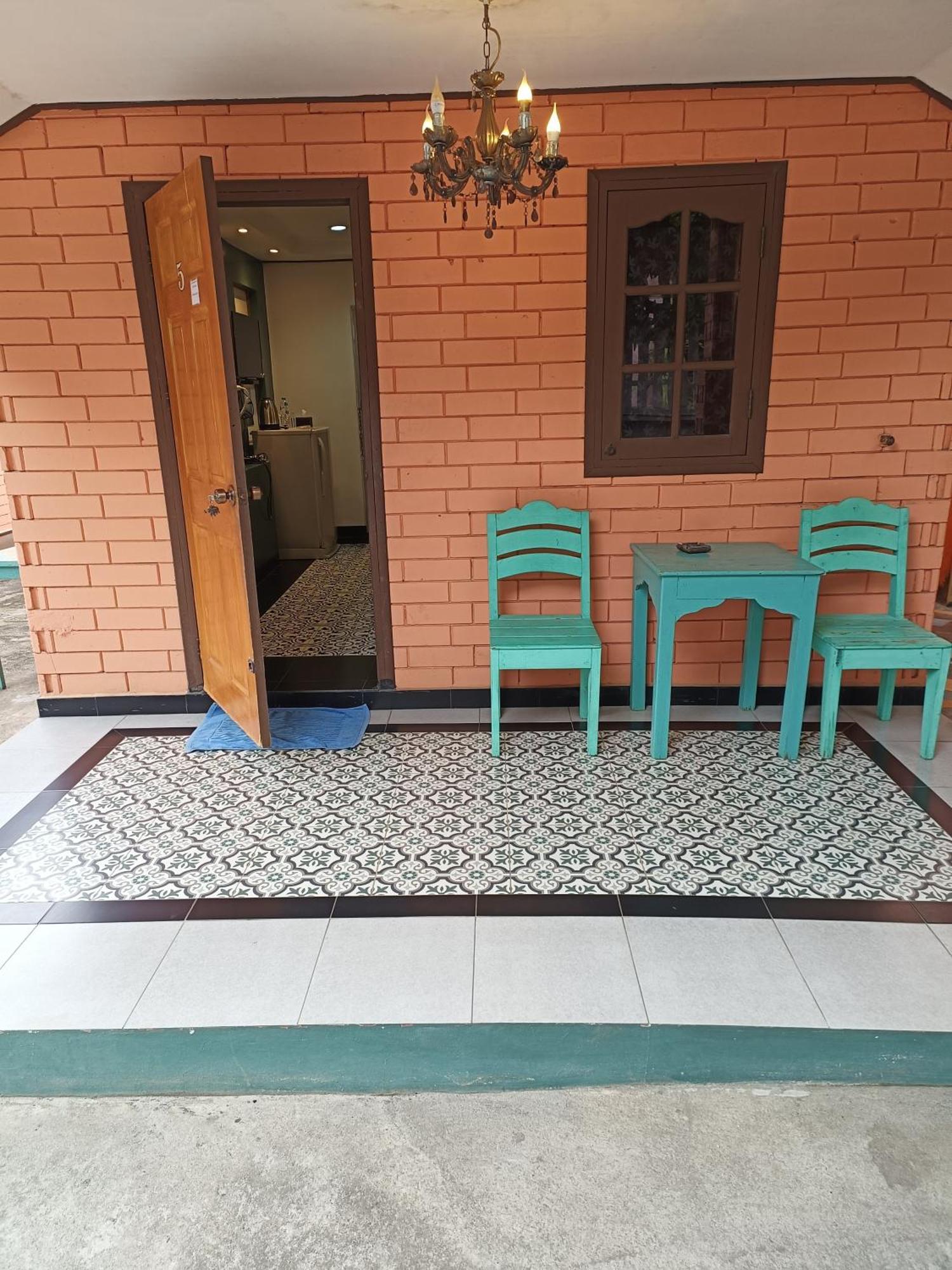 คิวทอง บังกะโล Koh Larn Habitación foto